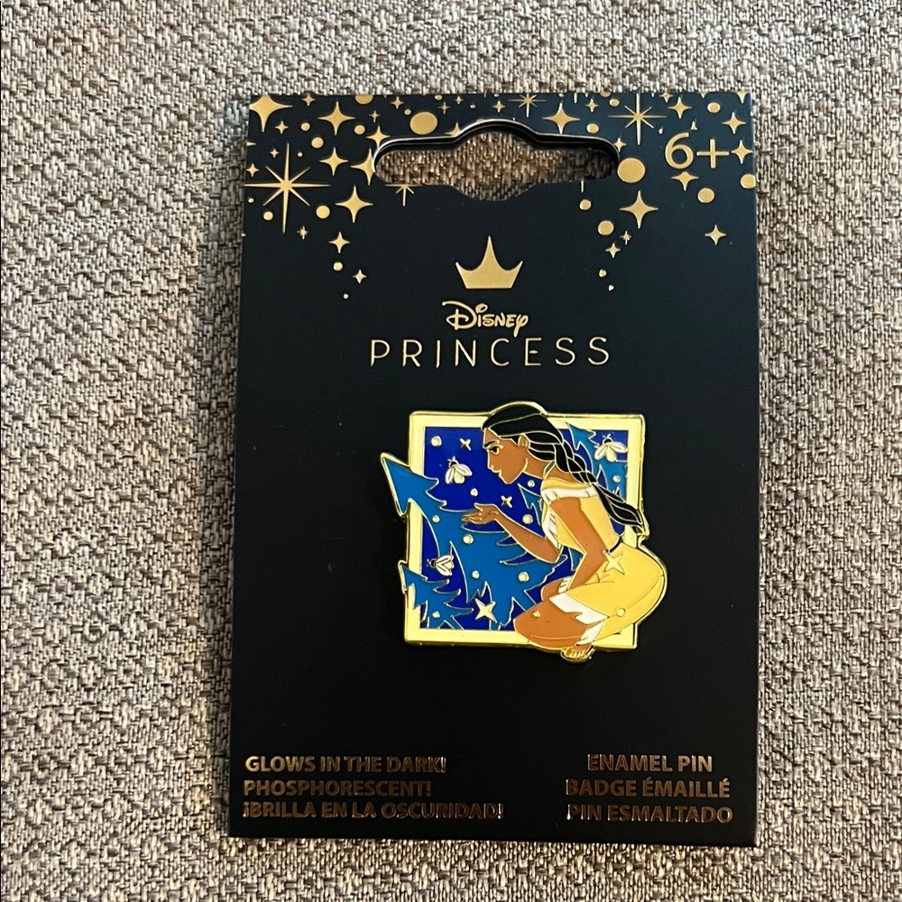 Disney Princess Pocahontas  Enamel Pin Glow In The Dark